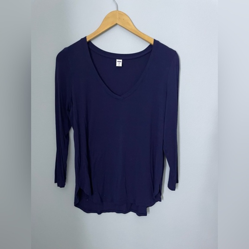 Women’s Old Navy Long Sleeve shirt- Size‎ Medium